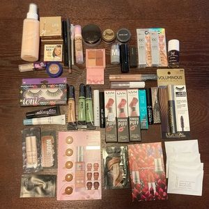 Makeup Bundle: 47 Items! FREE SHIPPING